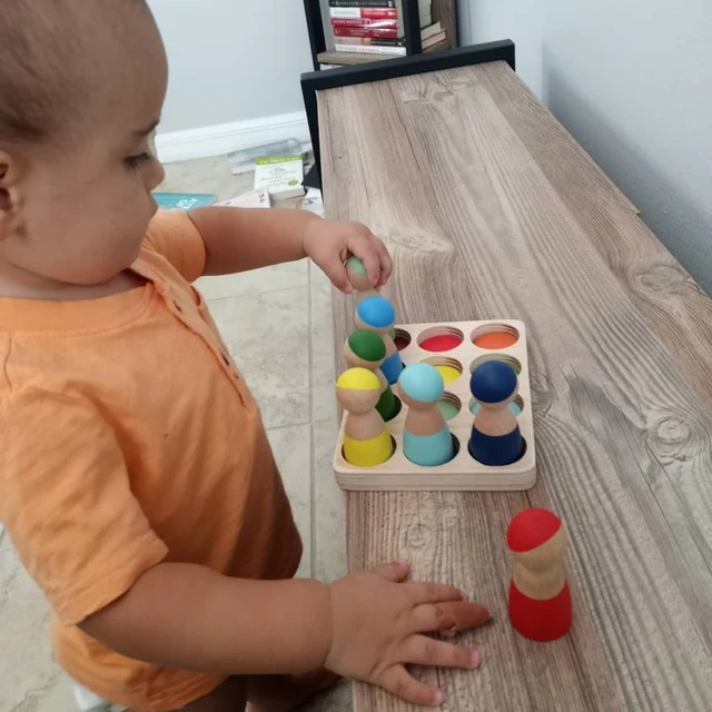 12 Pcs Rainbow Wooden Peg Dolls in Primary Colors baby  play