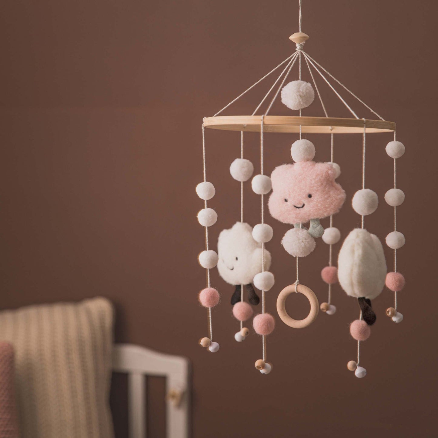 Cute Cloud Crib Mobile - MamimamiHome Baby